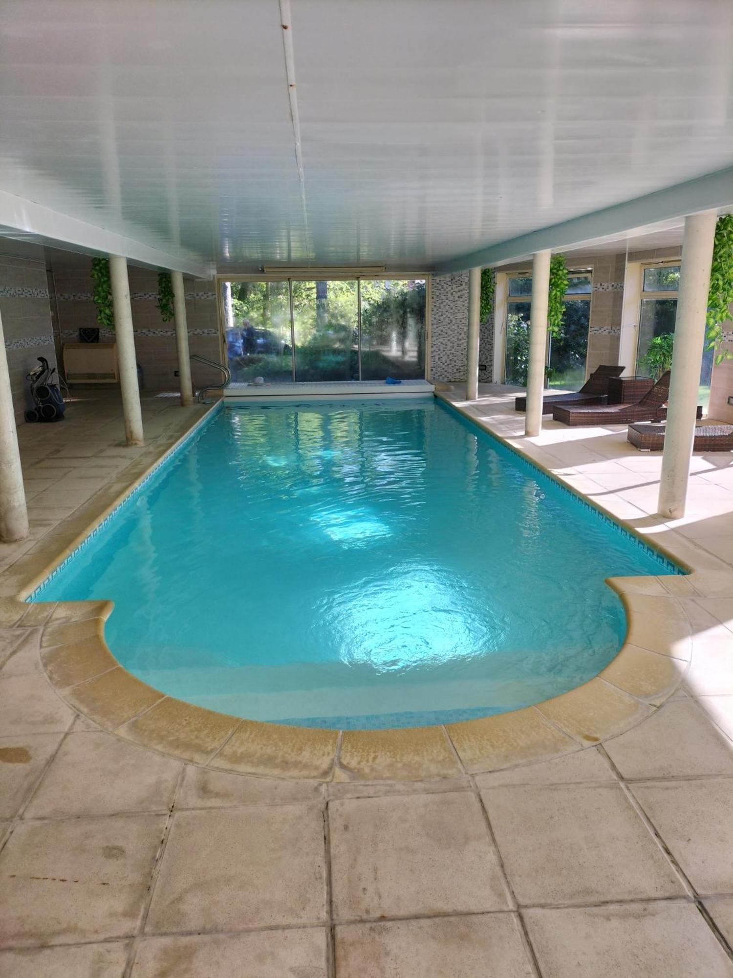 Au Charme Du Lac Espace Bien Etre Et Piscine Chauffe Proche Parc Et Restaurant Du Casino Форж-лез-О Екстериор снимка